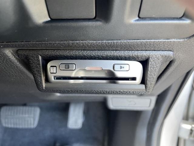 Subaru FORESTER 2013-04 194730-29
