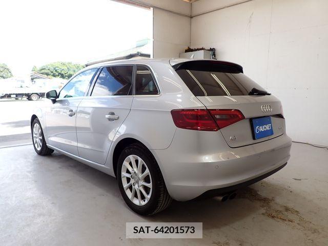 Audi A3 2015-09 344855-2