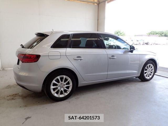 Audi A3 2015-09 344855-4