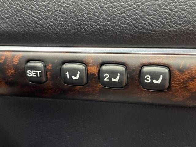 Toyota LAND CRUISER 2011-12 189276-6