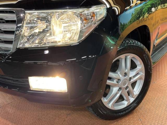 Toyota LAND CRUISER 2011-12 189276-15