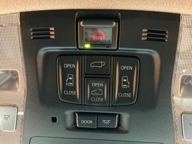 Toyota ALPHARD 2021-10 194203-4