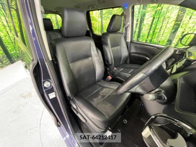 Toyota ESQUIRE 2015-08 297203-8