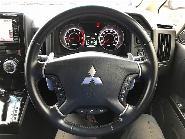 Mitsubishi DELICA D5 2018-01 180774-12