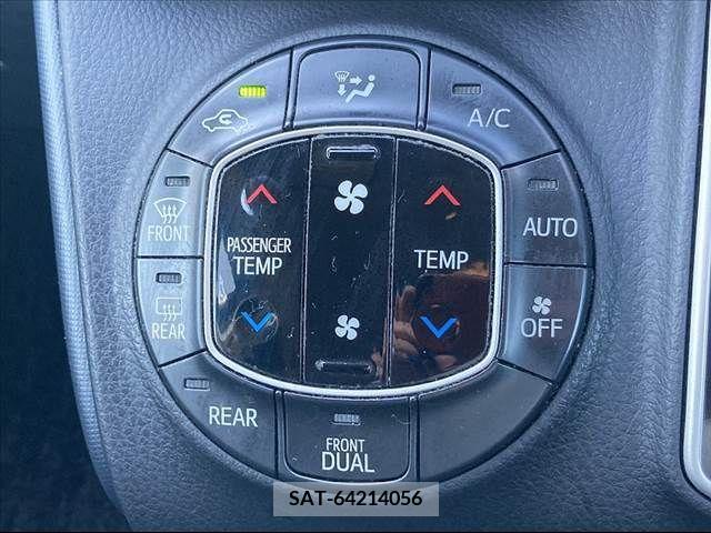 Toyota VOXY 2014-10 247589-21