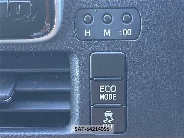 Toyota VOXY 2014-10 247589-22