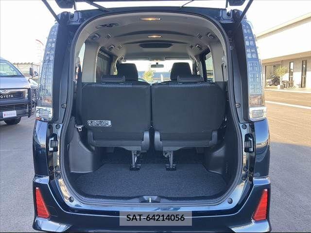 Toyota VOXY 2014-10 247589-15