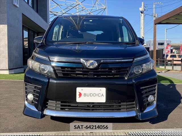 Toyota VOXY 2014-10 247589-4