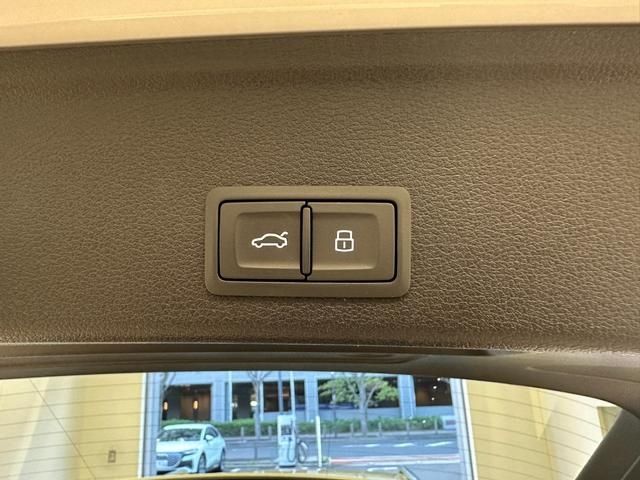 Audi A4 2021-02 19905-16