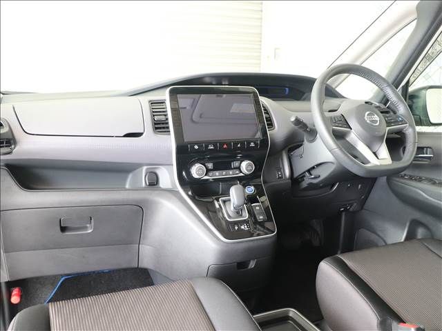 Nissan SERENA 2020-08 18036-2