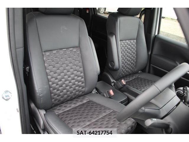 Toyota VOXY 2023-03 289056-15