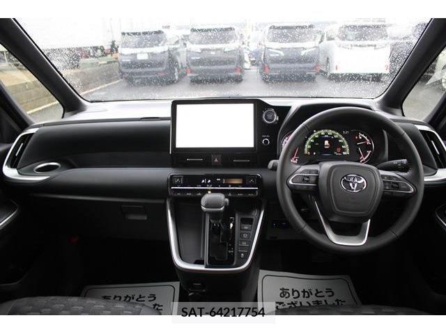 Toyota VOXY 2023-03 289056-14
