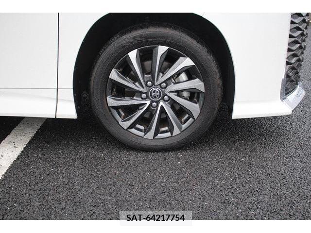 Toyota VOXY 2023-03 289056-13