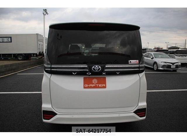 Toyota VOXY 2023-03 289056-9
