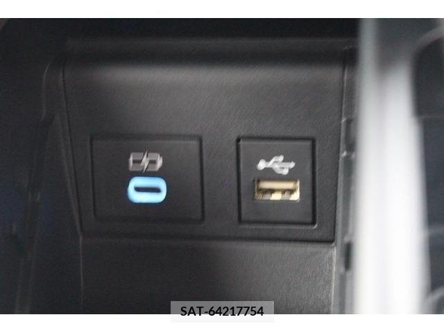 Toyota VOXY 2023-03 289056-5