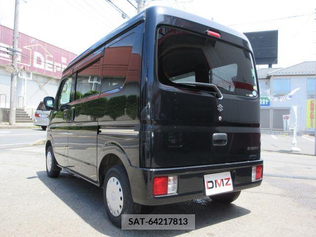Suzuki EVERY 2017-07 268897-4