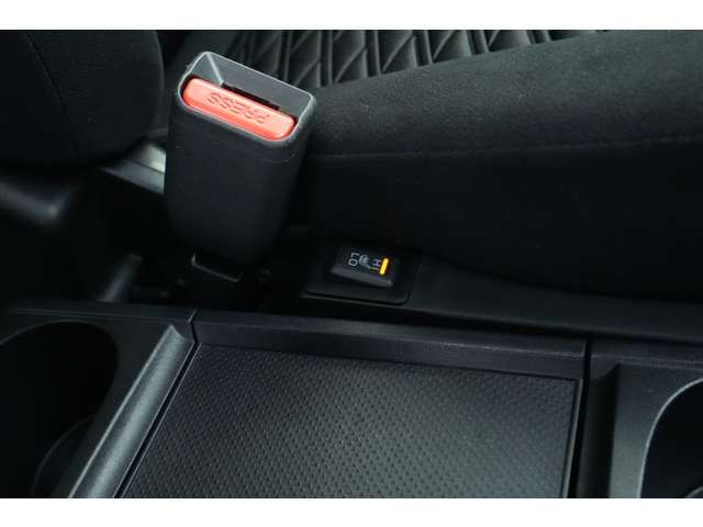 Mitsubishi DELICA D5 2022-09 189161-18