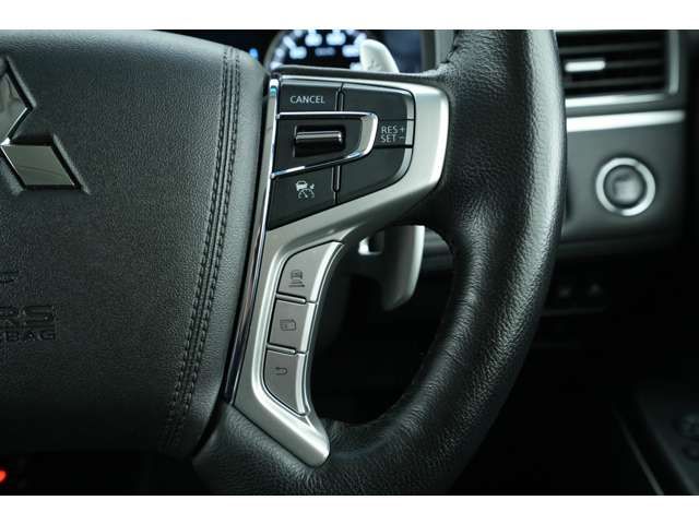 Mitsubishi DELICA D5 2022-09 189161-17