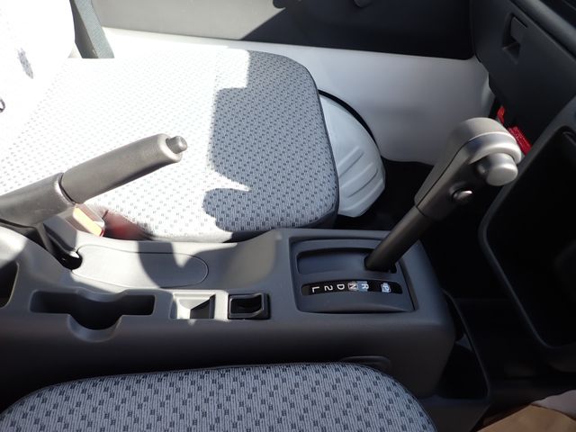Suzuki CARRY TRUCK 2023-03 3084-9
