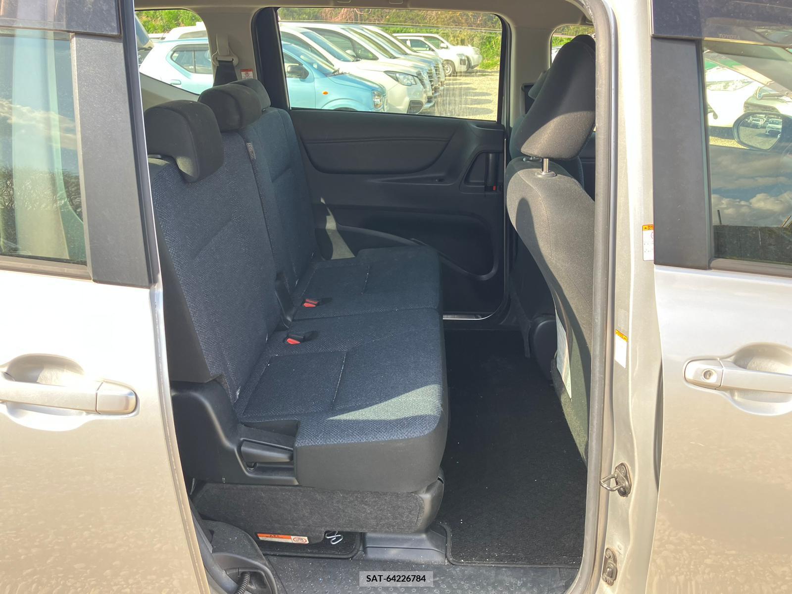 Toyota SIENTA 2017-09 258220-11