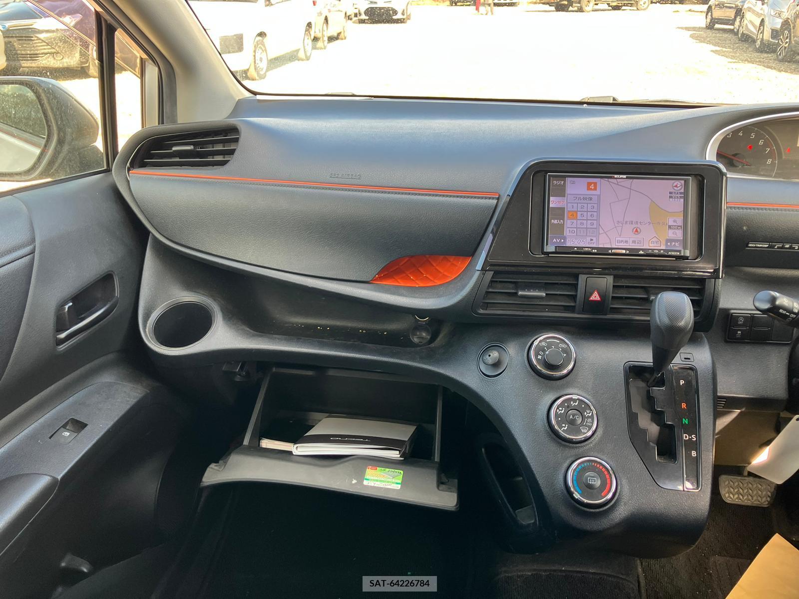 Toyota SIENTA 2017-09 258220-14