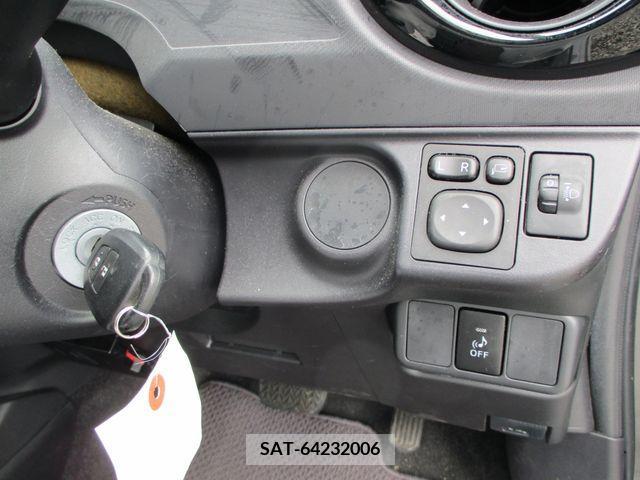 Toyota AQUA 2015-08 380614-20