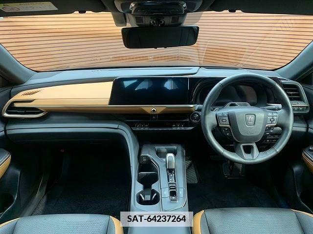 Toyota CROWN 2022-11 341372-1