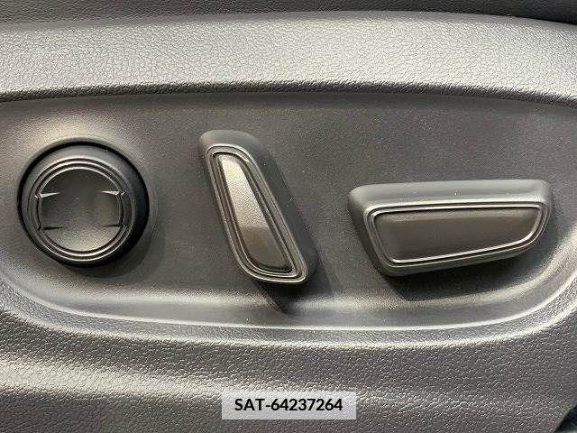 Toyota CROWN 2022-11 341372-10