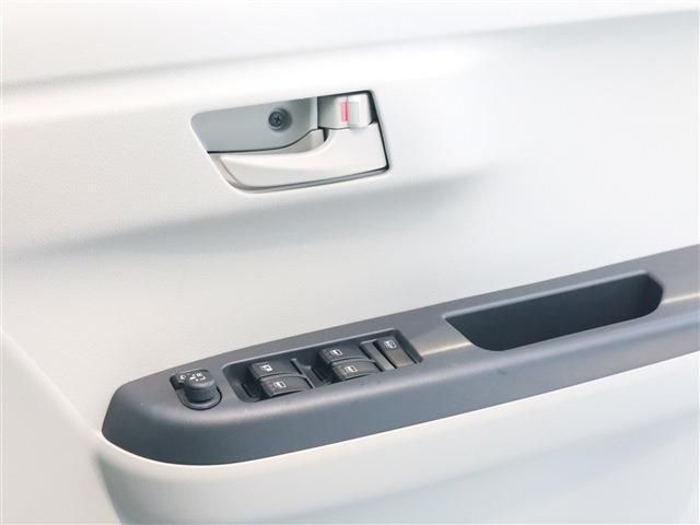 Toyota PASSO 2018-07 194960-3
