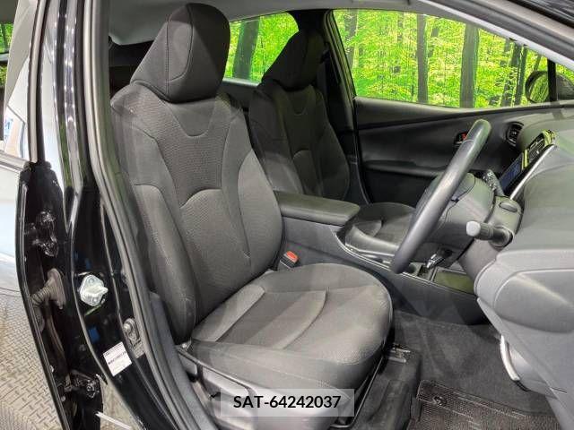 Toyota PRIUS 2019-08 282214-8