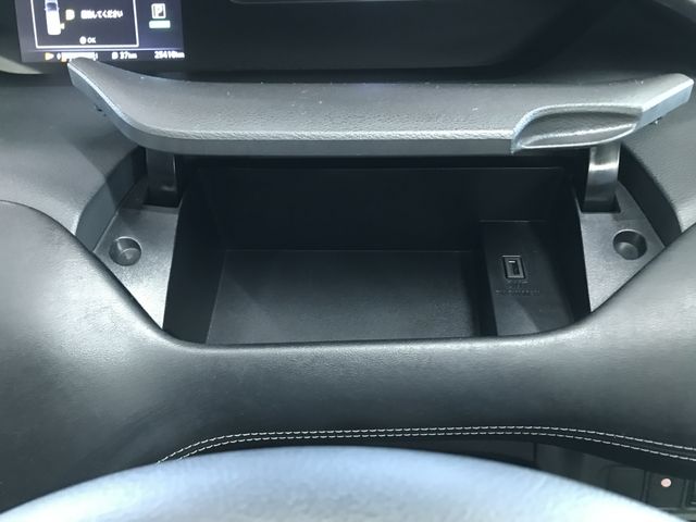 Nissan SERENA 2018-07 7794-28