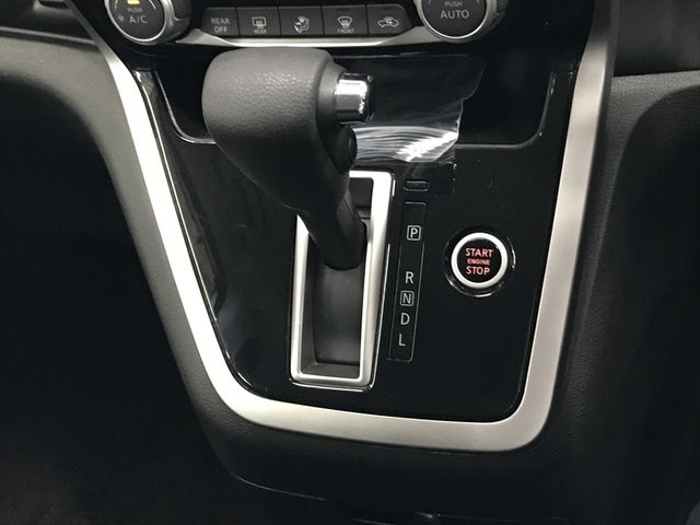 Nissan SERENA 2018-07 7794-21