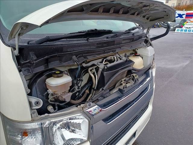 Toyota REGIUSACE VAN 2014-11 800-12