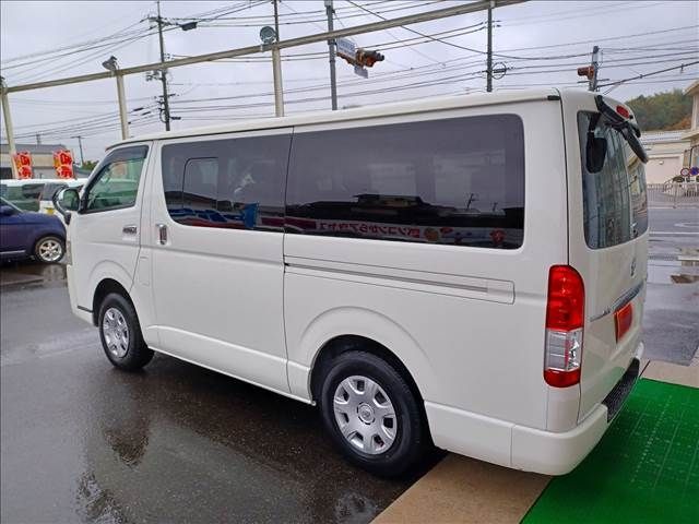 Toyota REGIUSACE VAN 2014-11 800-2