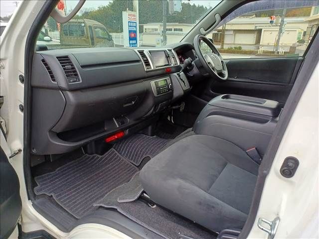 Toyota REGIUSACE VAN 2014-11 800-3