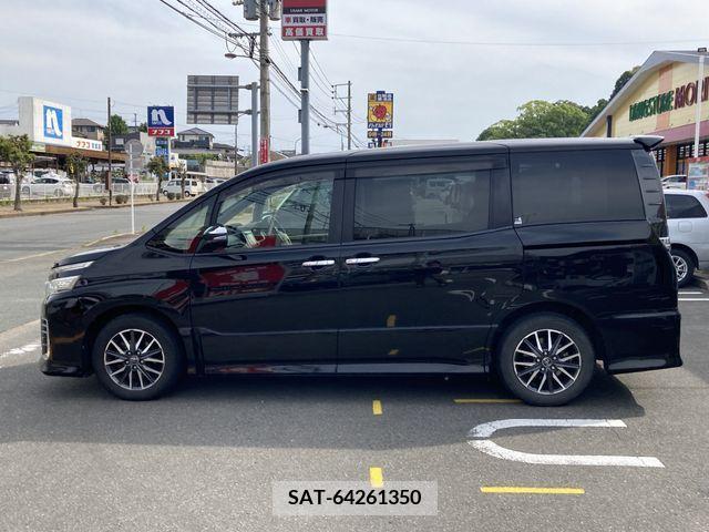 Toyota VOXY 2015-08 289020-5