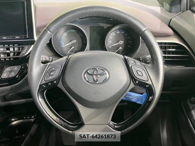Toyota C-HR 2017-05 264033-11