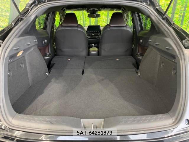Toyota C-HR 2017-05 264033-10