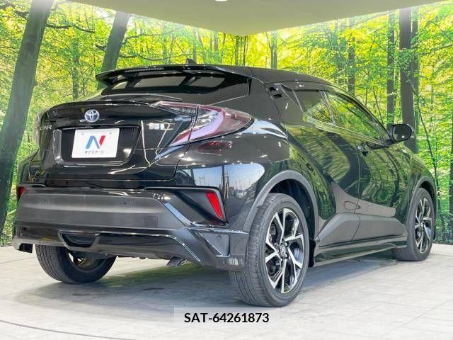 Toyota C-HR 2017-05 264033-17