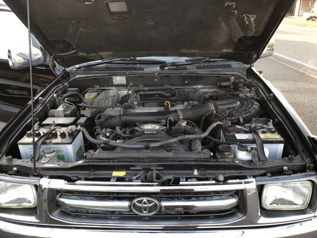 Toyota HILUX 1998-04 7880-3
