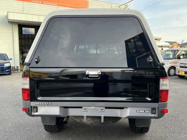 Toyota HILUX 1998-04 7880-1