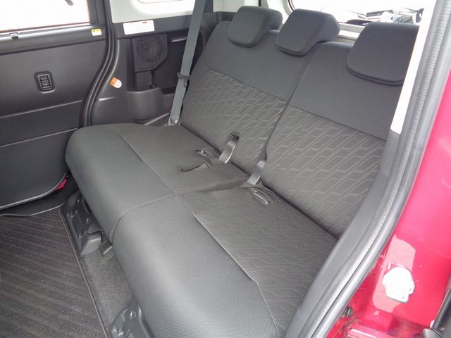 Toyota TANK 2018-04 20105-6