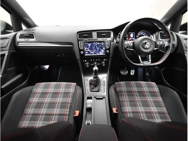 VolksWagen GOLF GTI 2016-11 11444-2