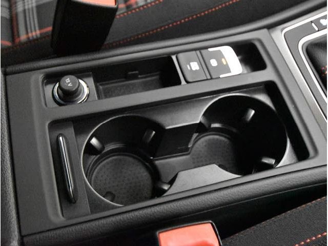 VolksWagen GOLF GTI 2016-11 11444-20