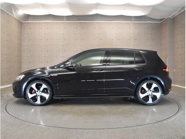 VolksWagen GOLF GTI 2016-11 11444-8
