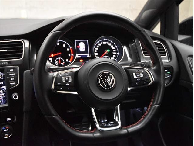 VolksWagen GOLF GTI 2016-11 11444-15