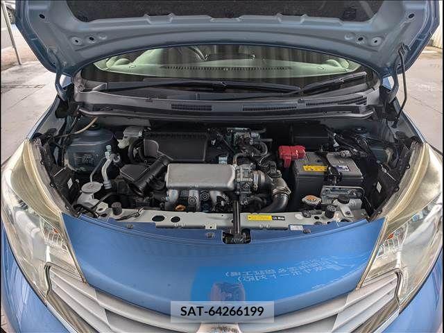 Nissan NOTE 2014-08 365383-12