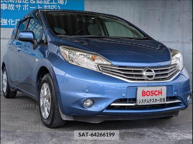 Nissan NOTE 2014-08 365383-8