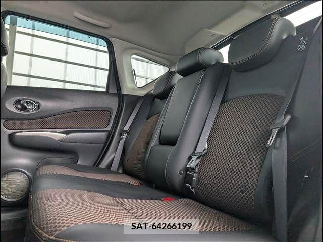 Nissan NOTE 2014-08 365383-3