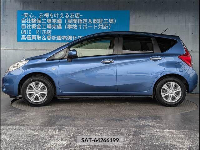 Nissan NOTE 2014-08 365383-7